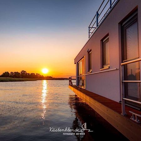 Hausboot Kranichnest Hotel ริบนิทซ์-ดัมการ์เทิน ภายนอก รูปภาพ