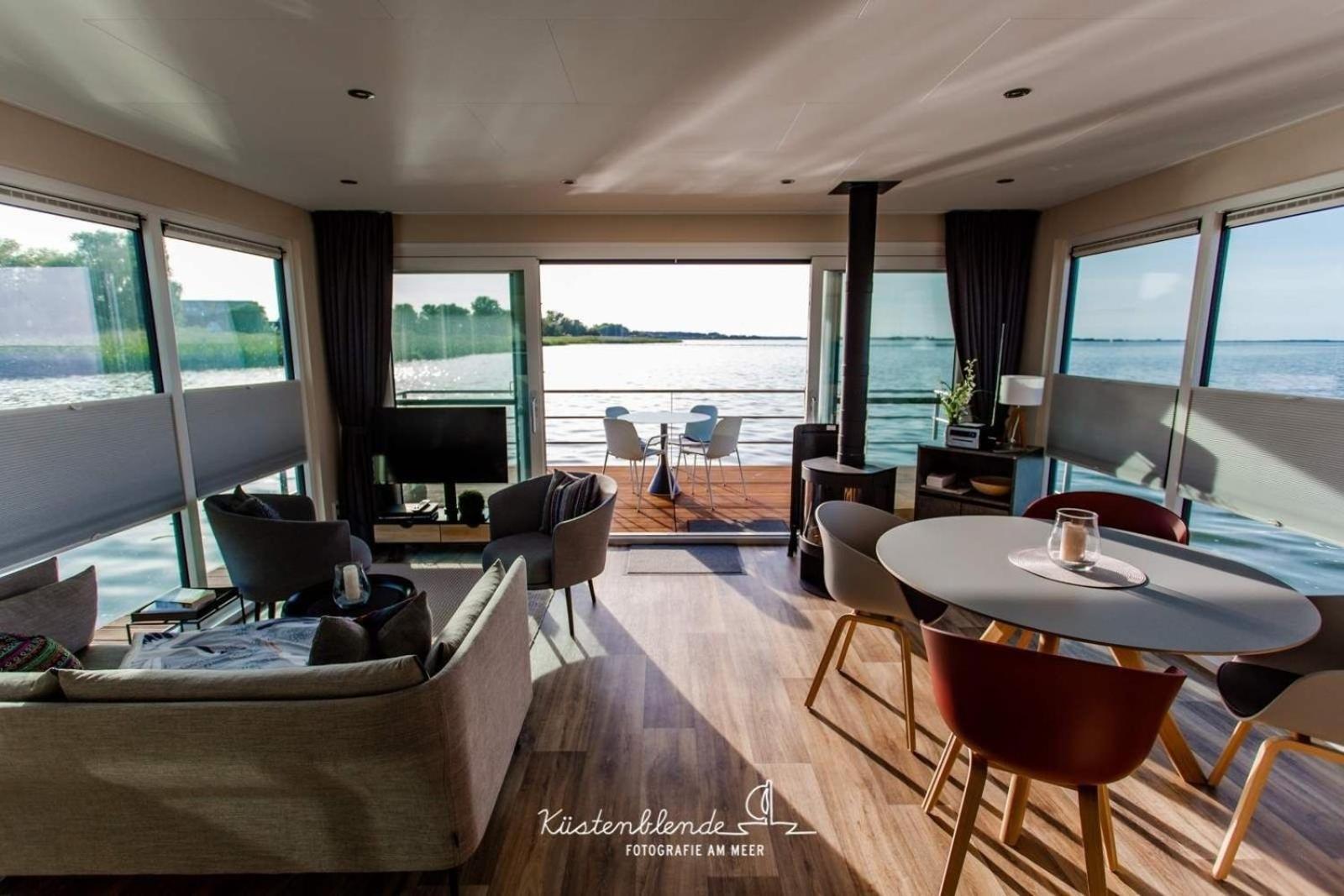 Hausboot Kranichnest Hotel ริบนิทซ์-ดัมการ์เทิน ภายนอก รูปภาพ