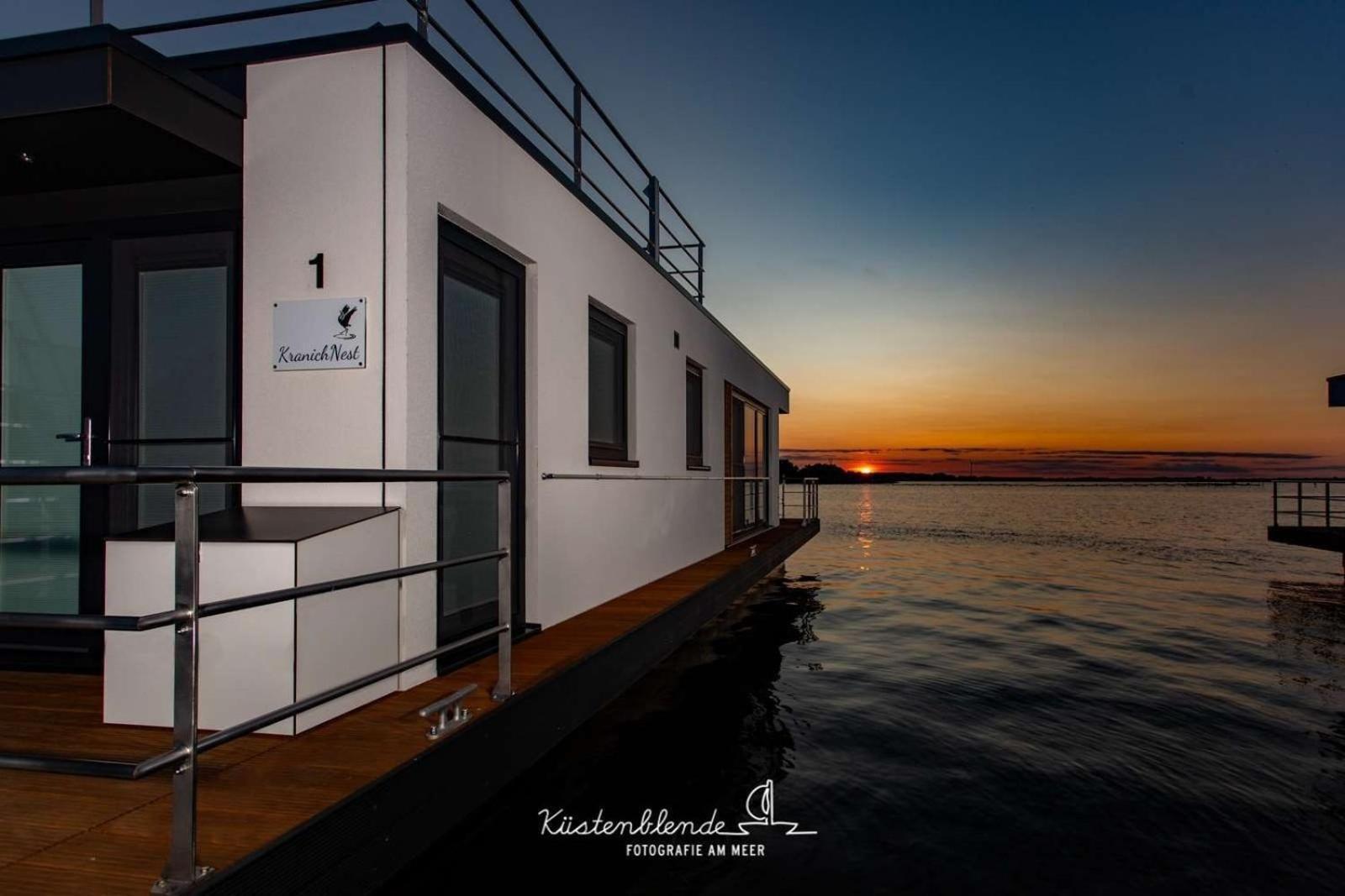 Hausboot Kranichnest Hotel ริบนิทซ์-ดัมการ์เทิน ภายนอก รูปภาพ